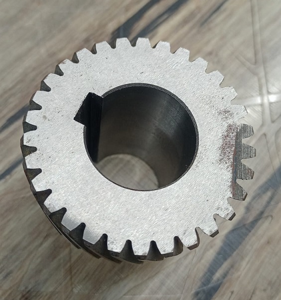 Helical gear - macbros