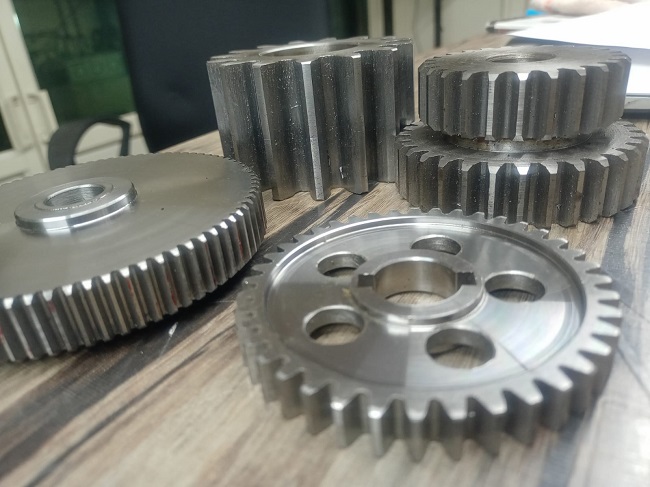 Spur gears - macbros