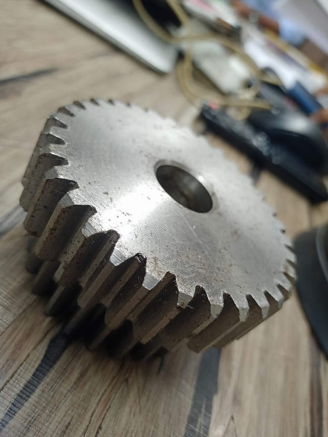 Spur gears - macbros