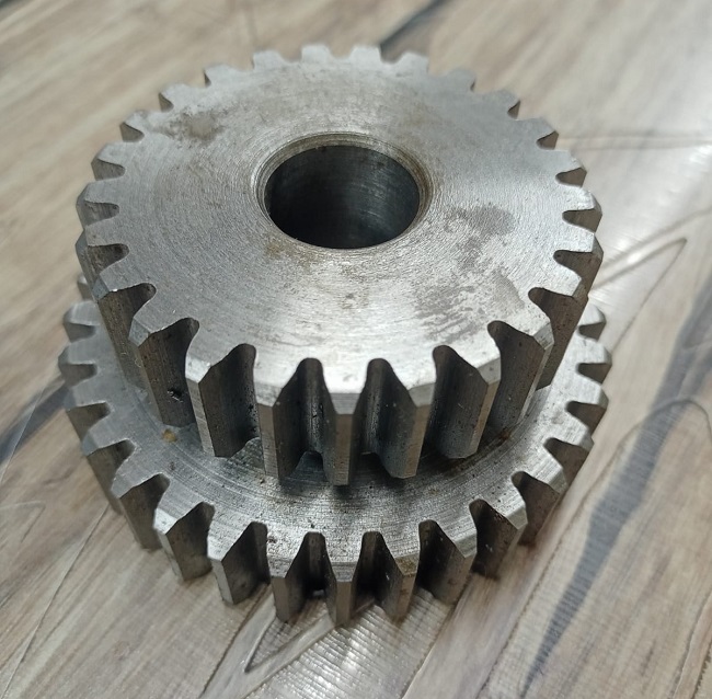 Spur gears - macbros